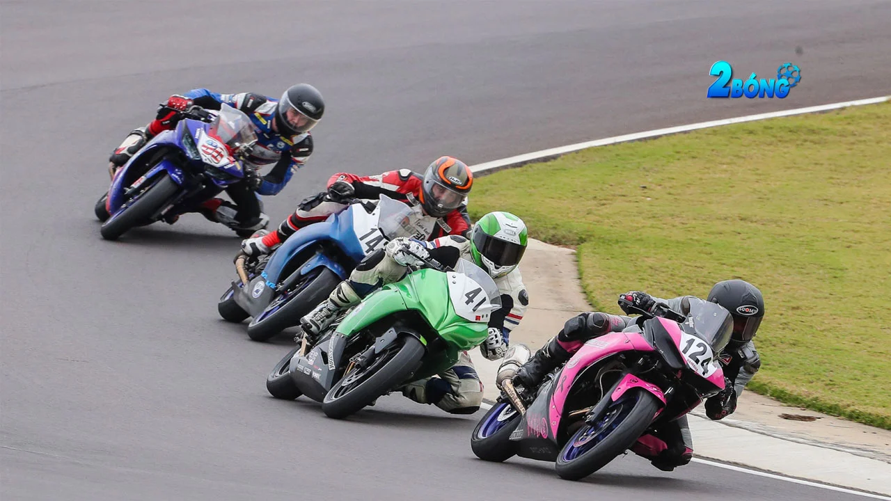 Cá cược đua xe mô tô là gì? Các loại kèo đua xe phổ biến